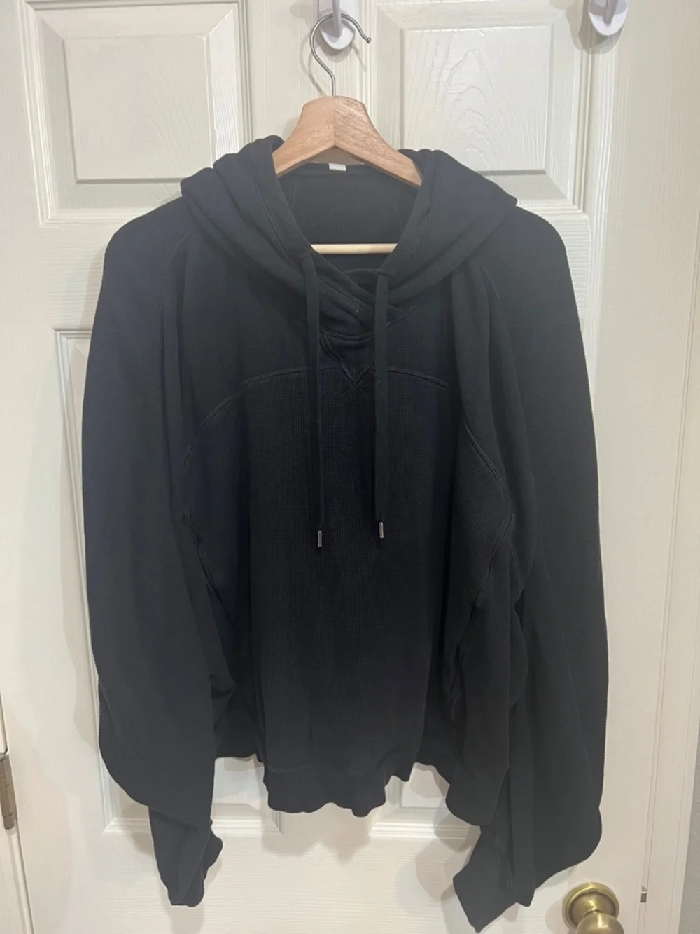 61. Lululemon black waffle athletic hoodie - Picture 4 of 11